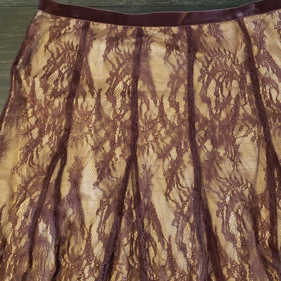 City DKNY Dresses & Skirts - Like New - DKNY City Gorgeous Burgundy Lace  Skirt